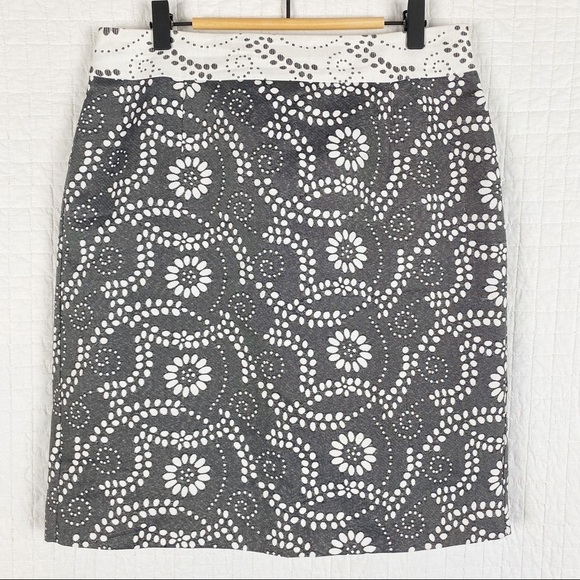 Banana Republic Circle Print Pencil Skirt Sz:  8P - Picture 1 of 6